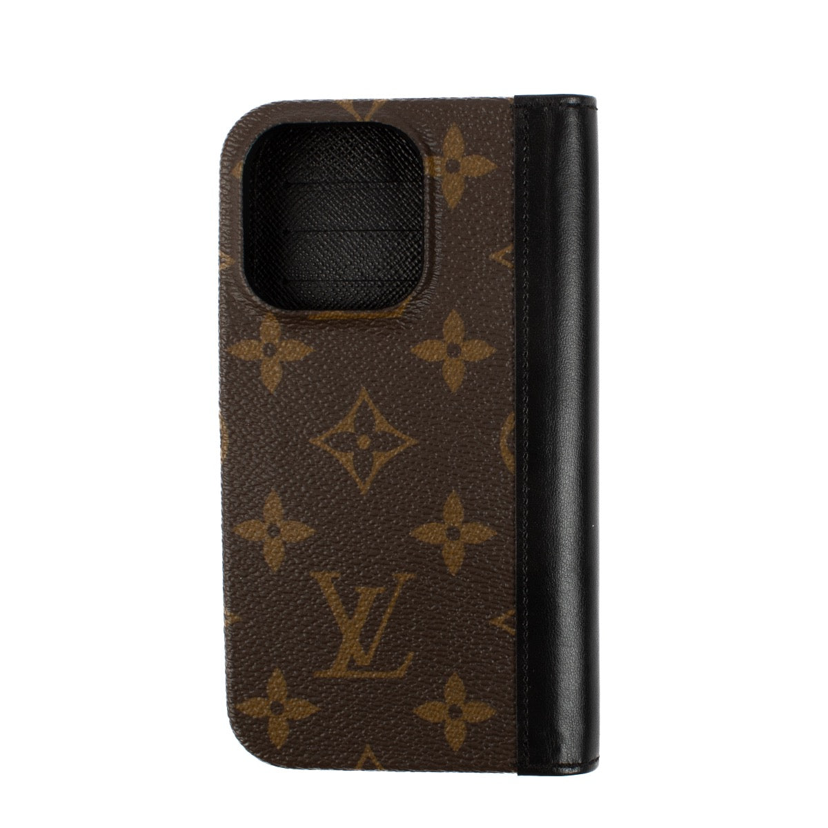 Shop safe online at Labellov in Antwerp, Brussels and Knokke this 100% authentic second hand Louis Vuitton Monogram iPhone 15Pro Case. Veilig online tweedehands authentieke Louis Vuitton Monogram iPhone 15Pro Case kopen bij Labellov.