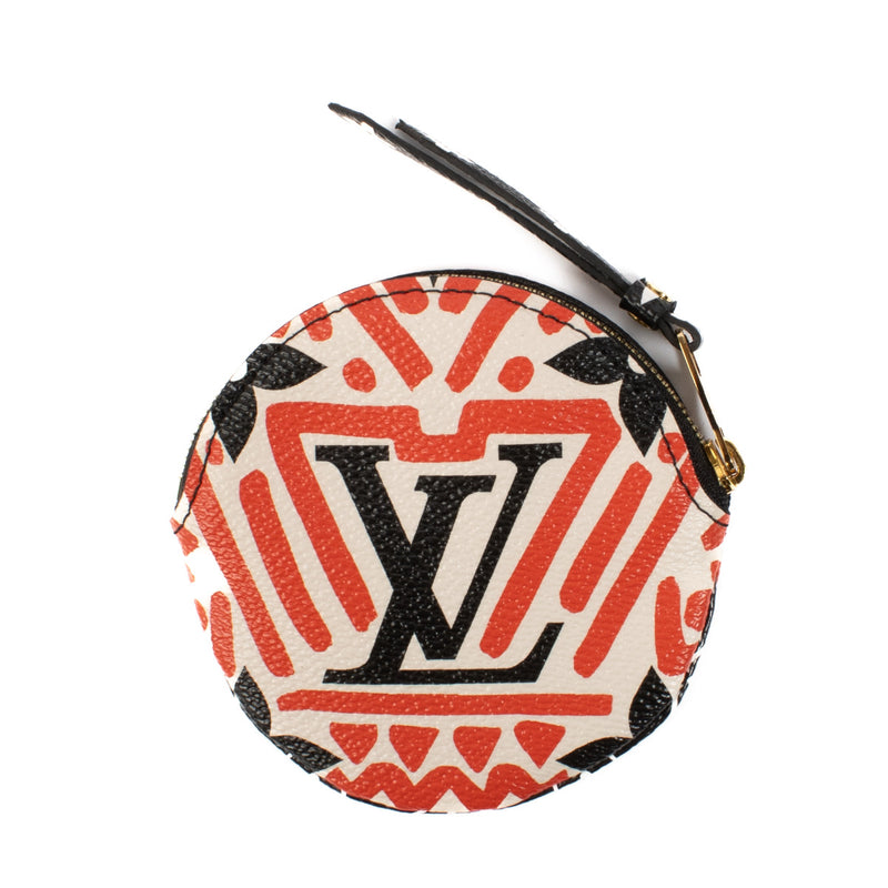 Louis Vuitton Crafty Coin Purse aan de beste prijs bij Labellov tweedehands luxe in Antwerpen en Knokke. Koop en verkoop steeds aan de beste prijs bij Labellov tweedehands luxe.