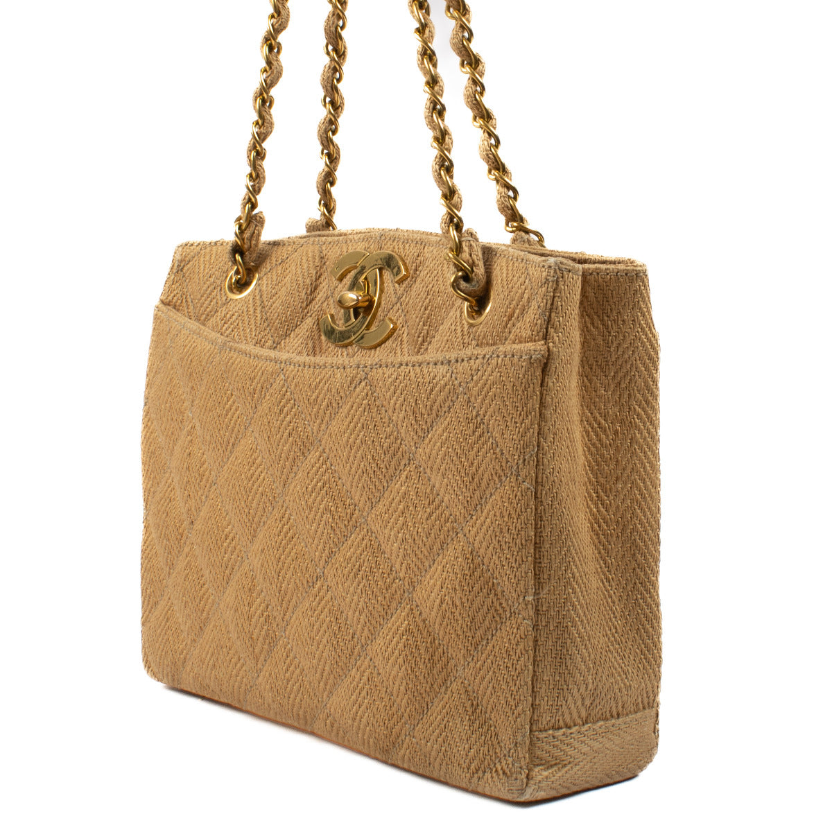 Chanel Vintage Woven Straw Tote Bag aan de beste prijs bij Labellov tweedehands luxe in Antwerpen en Knokke. Wij kopen en verkopen aan de beste prijs bij Labellov tweedehands luxe.