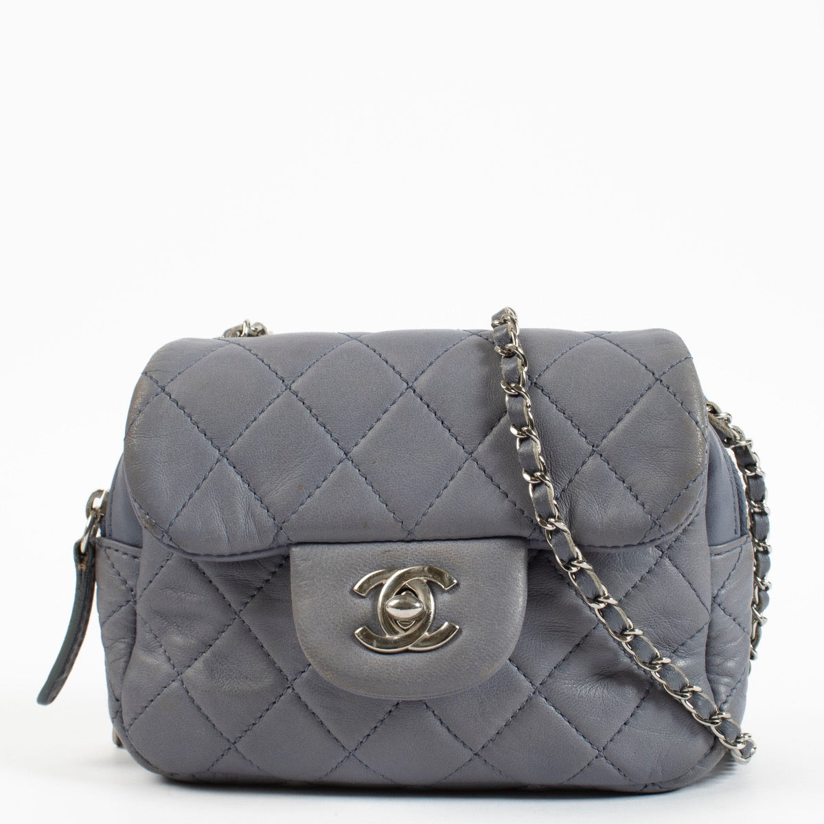 Chanel Lavendel Crossbody