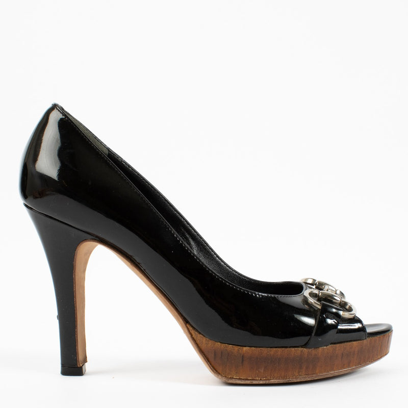 shop 100% authentic second hand Gucci Black Patent Horsebit Heels - Size 37 1/2 on Labellov.com