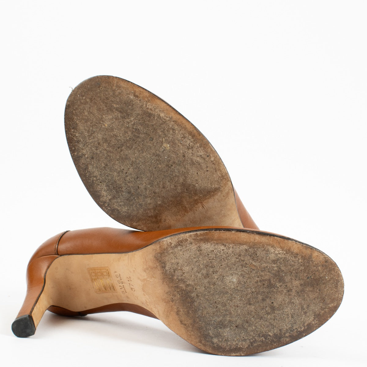 shop 100% authentic second hand Gucci Brown Leather Heels - Size 37 1/2 on Labellov.com