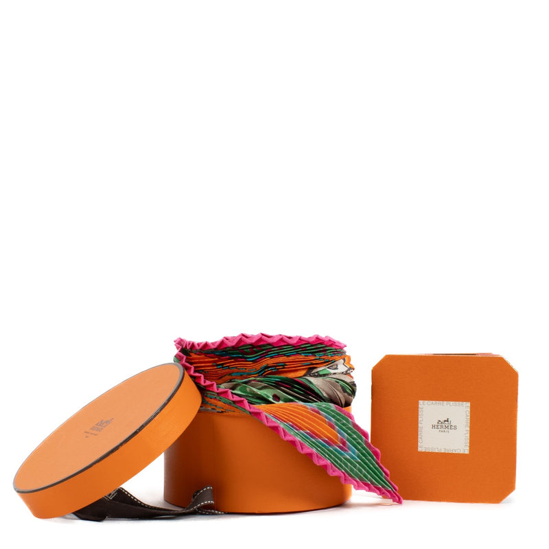 Shop 100% authentic second hand Hermès Multicolor Plisse Scarf on Labellov.com