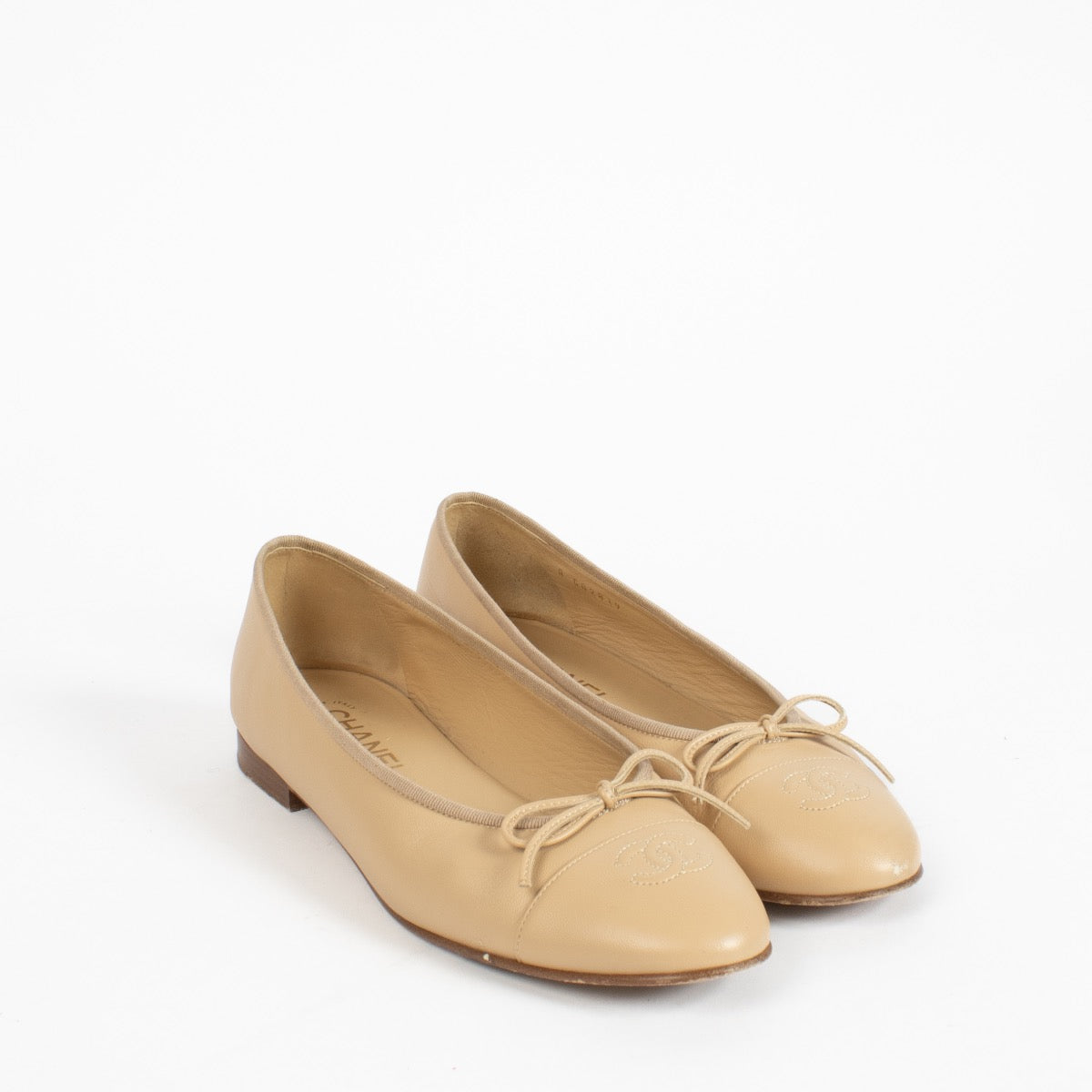 shop 100% authentic second hand Chanel Beige Ballet Flats - Size 41 on Labellov.com