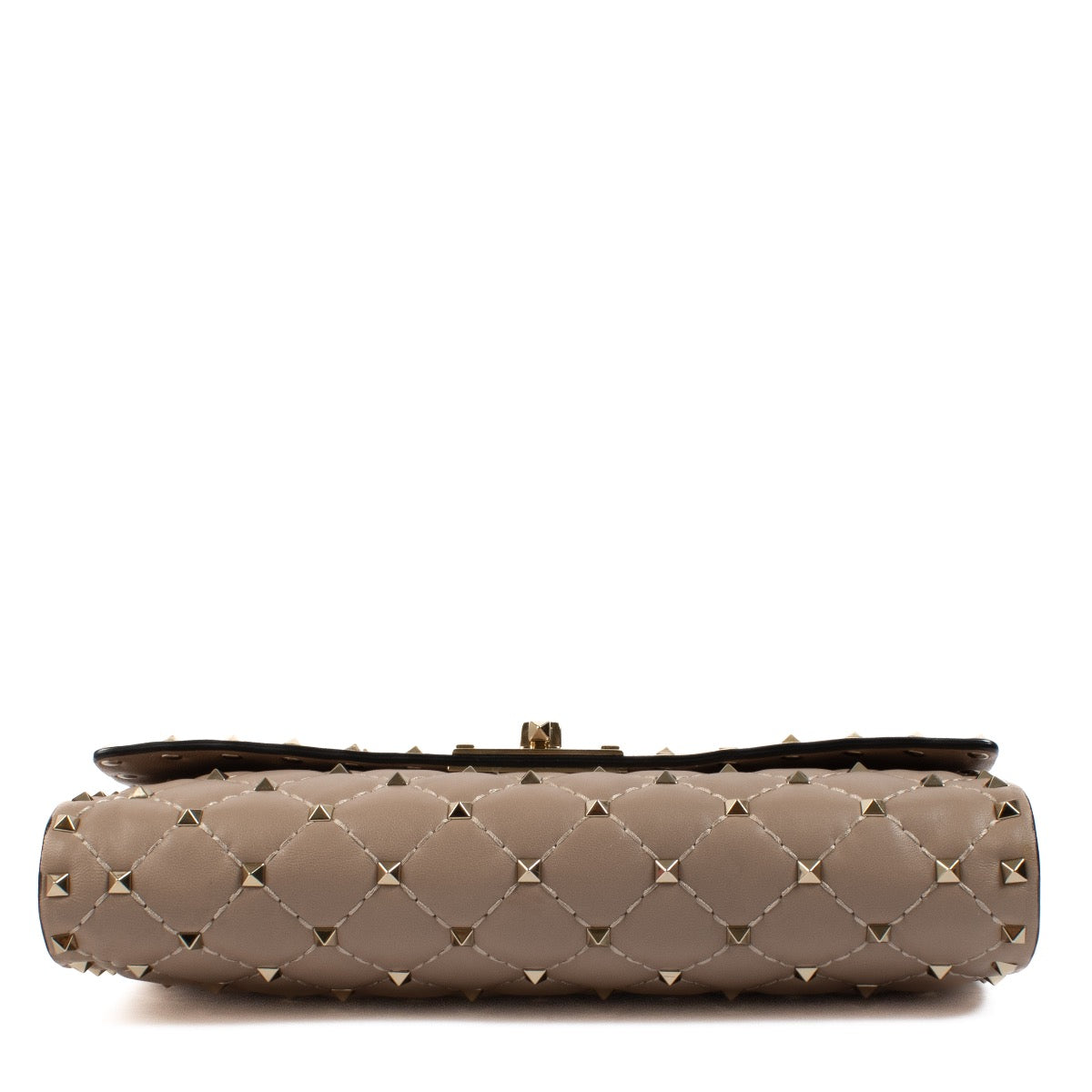 shop 100% authentic second hand Valentino Garavani Blush Rockstud Chain Clutch on Labellov.com