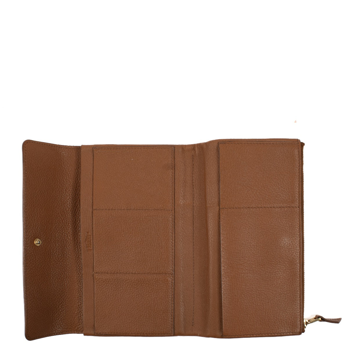 Delvaux Brown Leather Long Wallet aan de beste prijs bij Labellov tweedehands luxe in Antwerpen en Knokke. We buy and sell your preloved and brand new designer bags and accessories.