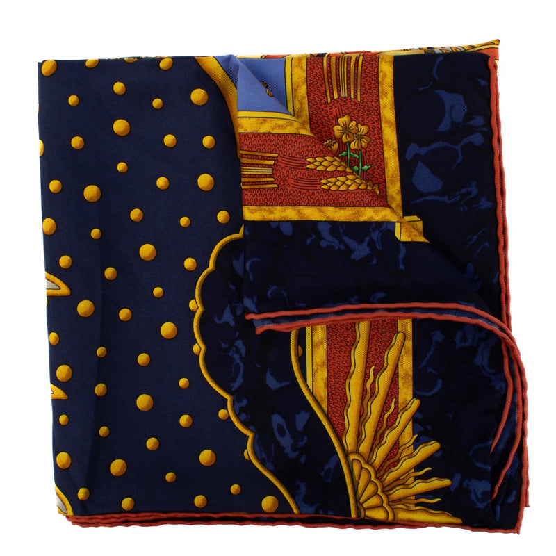 Shop safe online at Labellov in Antwerp, Brussels and Knokke this 100% authentic second hand Hermès Blue Carpe Diam Silk Carré 90 Scarf. Veilig online tweedehands authentieke Hermès Blue Carpe Diam Silk Carré 90 Sjaal kopen bij labellov.