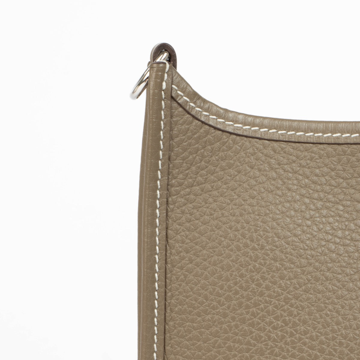 Authentic pre-loved Hermès Evelyne 16 Etoupe Sangle Cavale PHW on Labellov.com