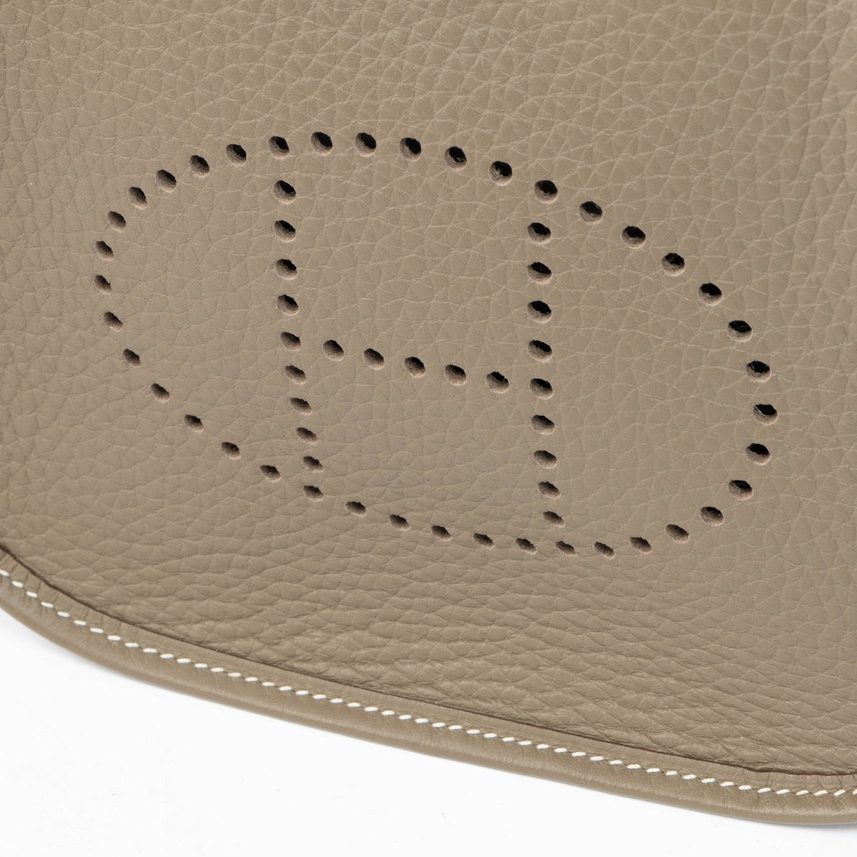 Authentic pre-loved Hermès Evelyne 16 Etoupe Sangle Cavale PHW on Labellov.com