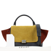 Are you looking for an authentic designer bag? Shop safe and secure at Labellov.