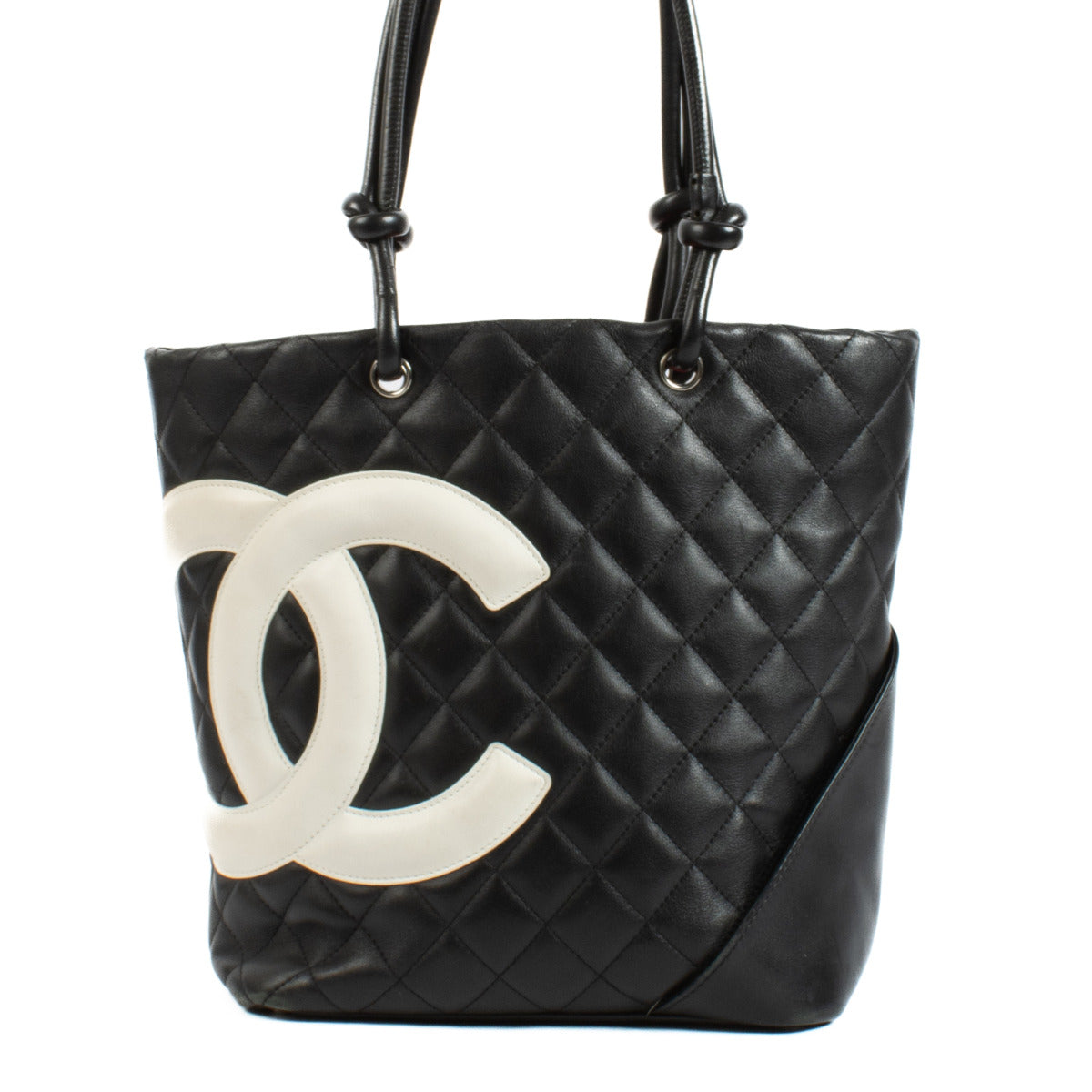 Chanel Black Ligne Cambon Top Handle Bag aan de beste prijs bij Labellov tweedehands luxe in Antwerpen en Knokke.