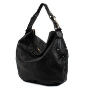 Shop safe online at Labellov in Antwerp, Brussels and Knokke this 100% authentic second hand Gucci Black Guccissima Pelham Shoulder Bag. Veilig online tweedehands authentieke Gucci Black Guccissima Pelham handtas kopen bij Labellov.