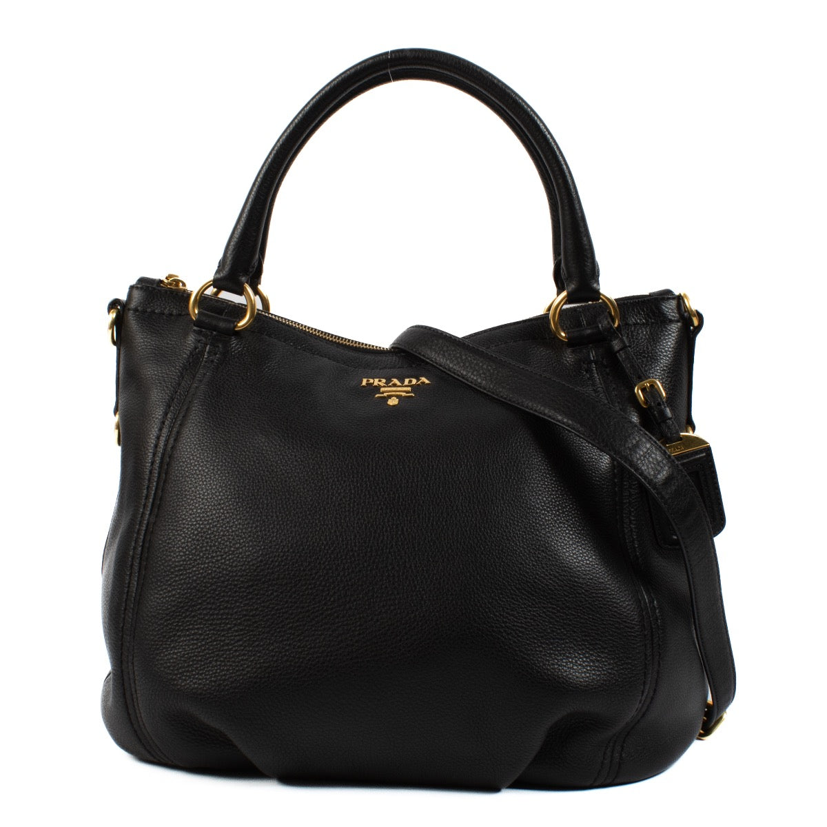 Shop safe online at Labellov in Antwerp, Brussel and Knokke this 100% authentic second hand Prada Black Leather Shoulder Bag. Veilig online tweedehands authentieke Prada Black Leather Shoulder handtas kopen bij Labellov.