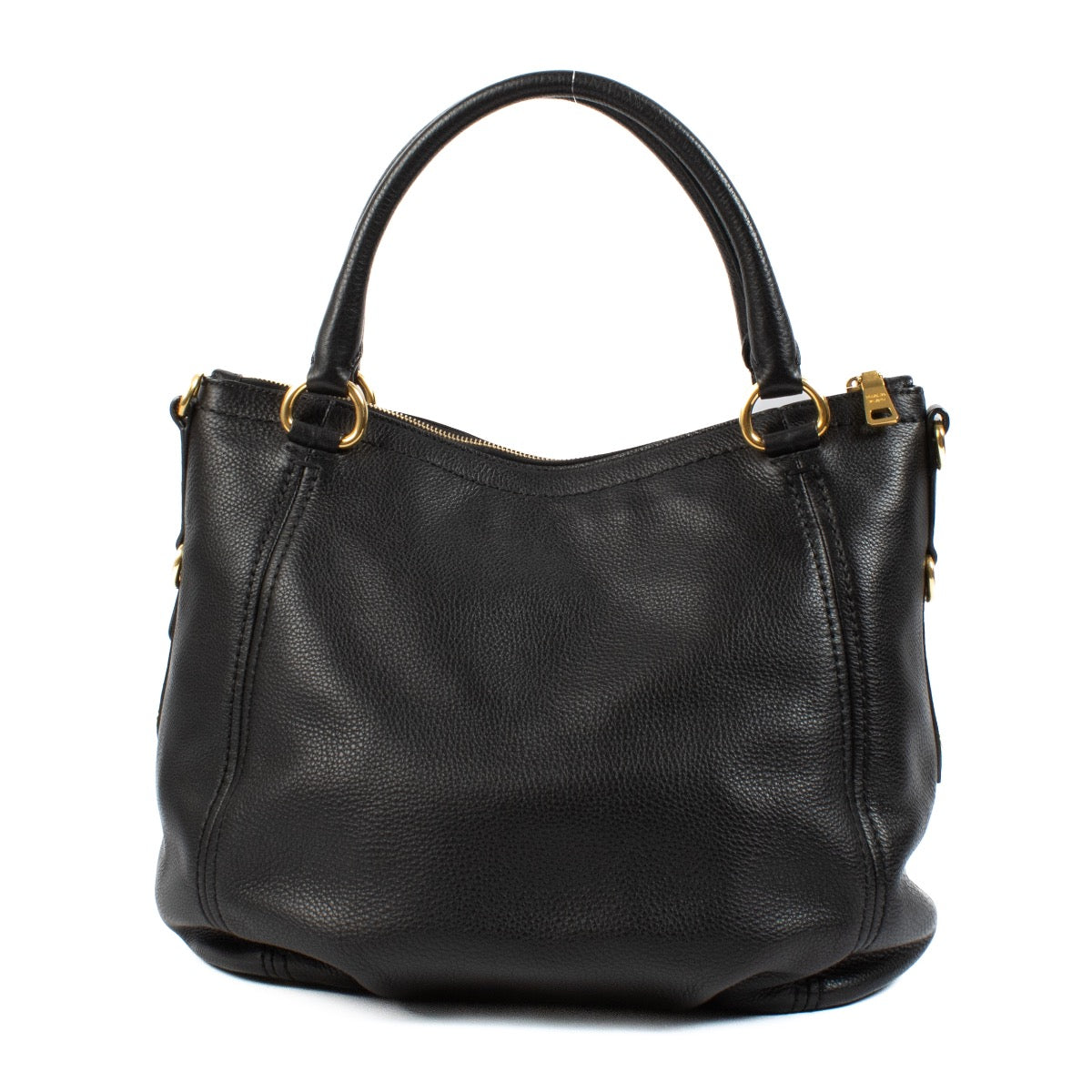 Shop safe online at Labellov in Antwerp, Brussel and Knokke this 100% authentic second hand Prada Black Leather Shoulder Bag. Veilig online tweedehands authentieke Prada Black Leather Shoulder handtas kopen bij Labellov.