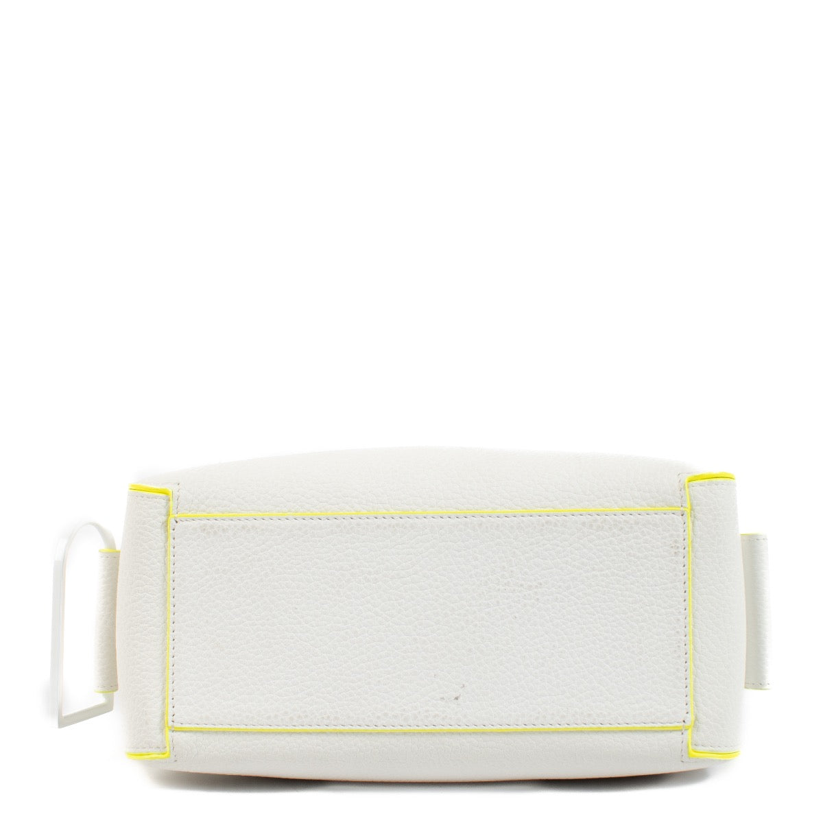 shop 100% authentic second hand Delvaux White Taurillon Soft Leather Cool Box MM on Labellov.com