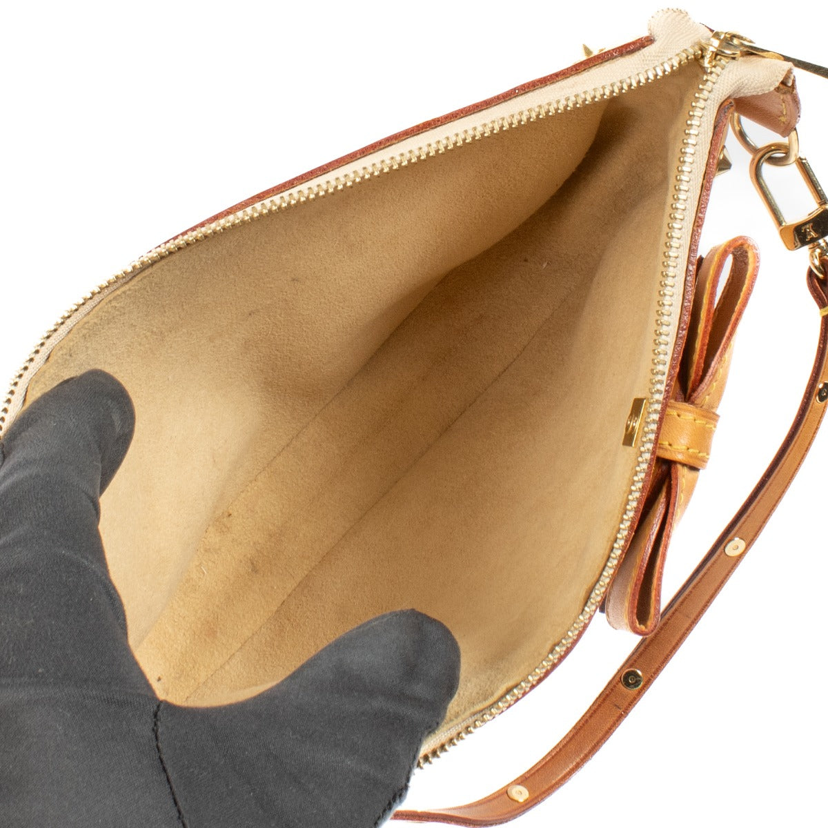 100% authentic pre loved Louis Vuitton Pink Cherry Blossom Murakami Pochette on Labellov.com