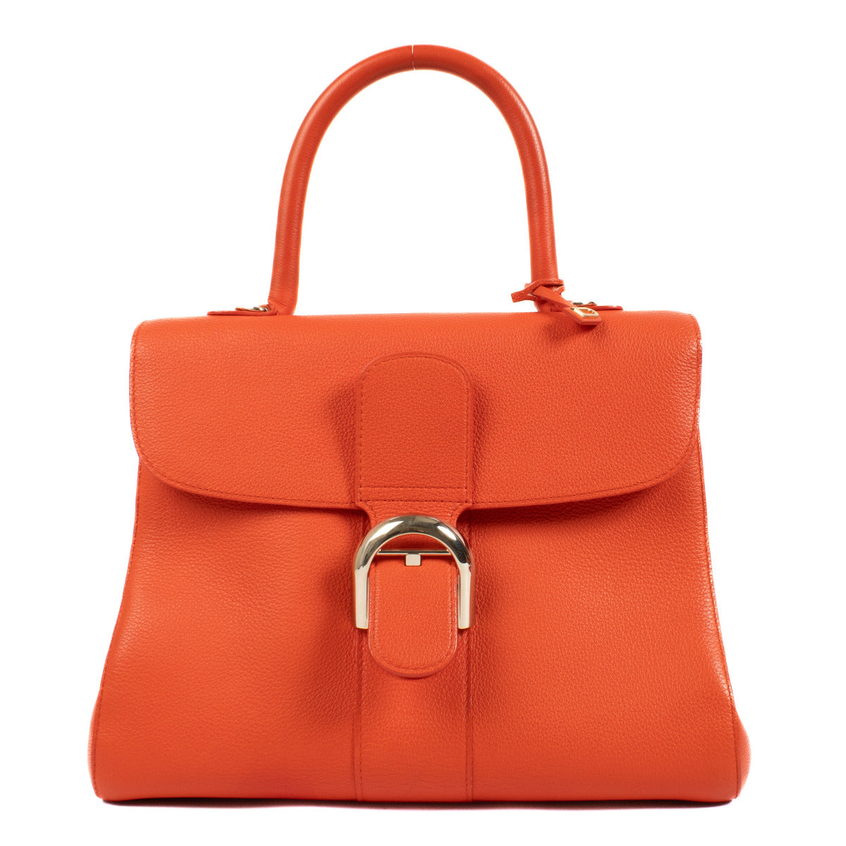 Delvaux Vermillion Red Brillant MM + strap aan de beste prijs bij Labellov tweedehands luxe in Antwerpen en Knokke. We kopen en verkopen steeds aan de beste prijs.