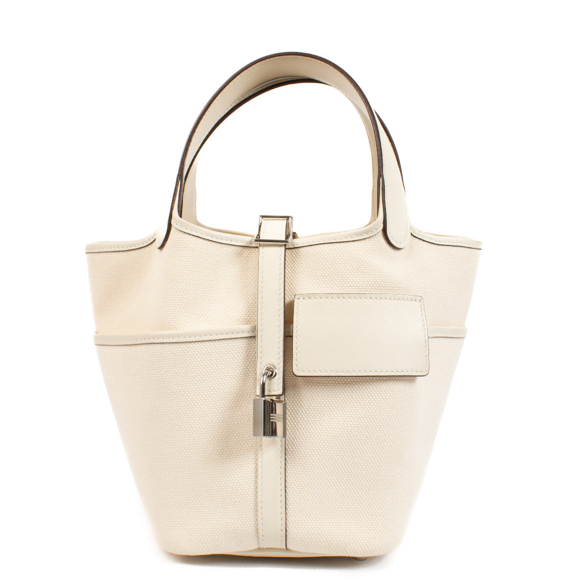 Hermès Picotin Cargo 18 Nata Canvas & Swift PHW aan de beste prijs bij Labellov tweedehands en nieuwe luxe in Antwerpen en Knokke.