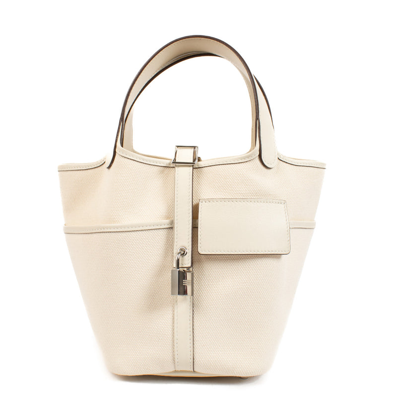 Hermès Picotin Cargo 18 Nata Canvas & Swift PHW aan de beste prijs bij Labellov tweedehands en nieuwe luxe in Antwerpen en Knokke.