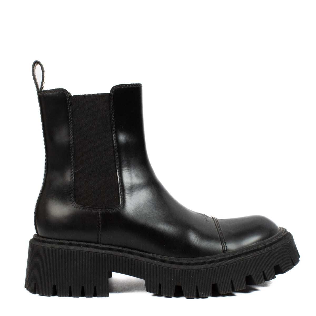 shop 100% authentic second hand Balenciaga Tractor Leather Chelsea Boots - Size 40 on Labellov.com