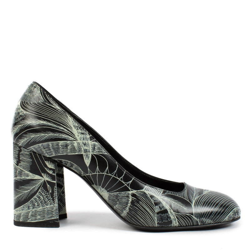 shop 100% authentic second hand Dries Van Noten Floral Pumps - Size 38 1/2 on Labellov.com