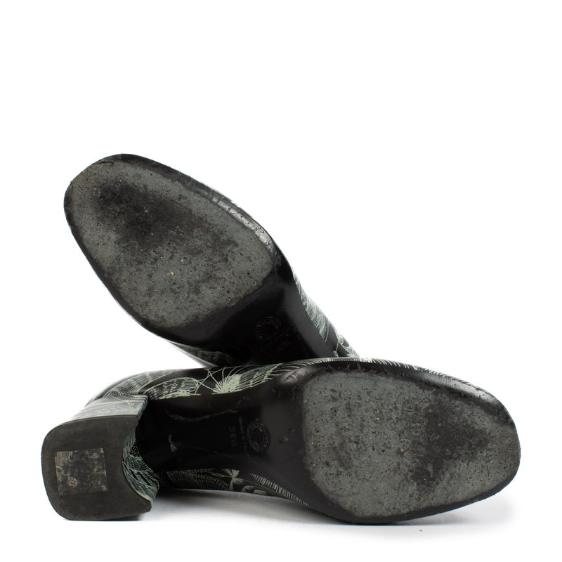 shop 100% authentic second hand Dries Van Noten Floral Pumps - Size 38 1/2 on Labellov.com