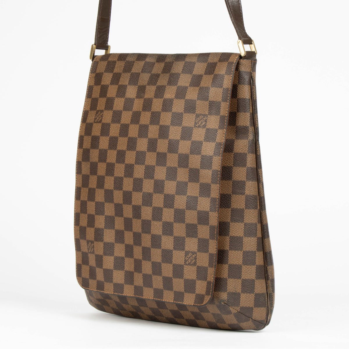Shop this authentic Louis Vuitton Damier Ebene Musette Salsa GM Shoulder bag pre-loved on Labellov.com