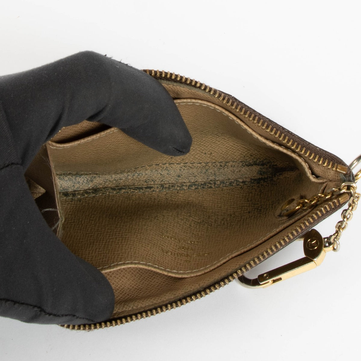Shop this 100% authentic Louis Vuitton Monogram Trunks and Bags Pouch at Labellov.com