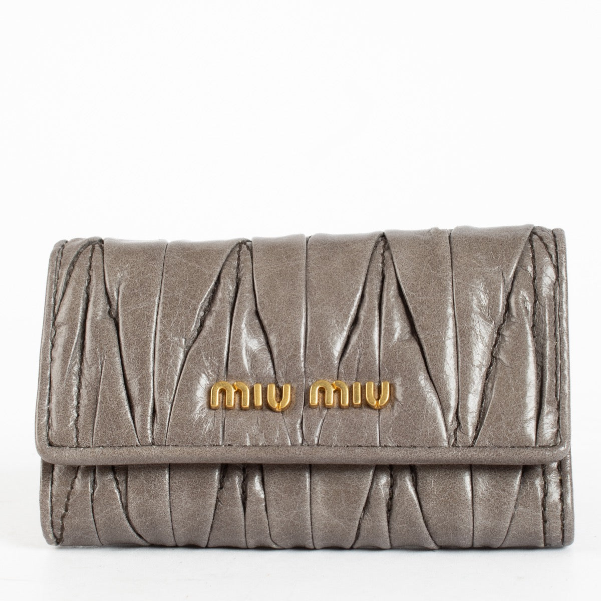 authentic preloved Miu Miu Grey Matelasse Keywallet on Labellov.com