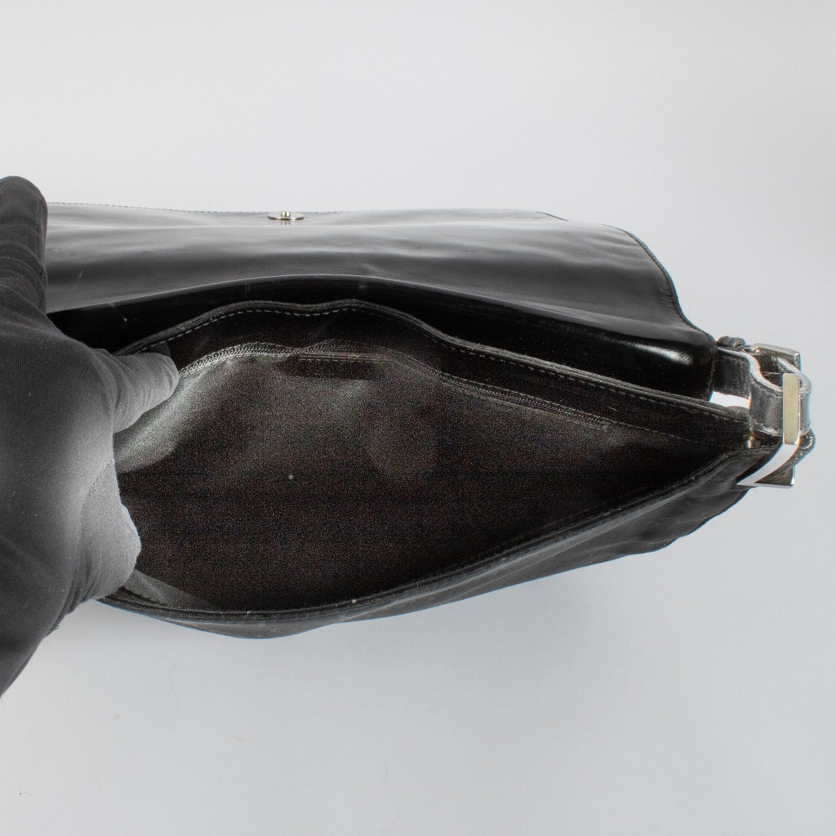 Shop 100% authentic second hand Gucci Black GG Nylon Bag on Labellov.com