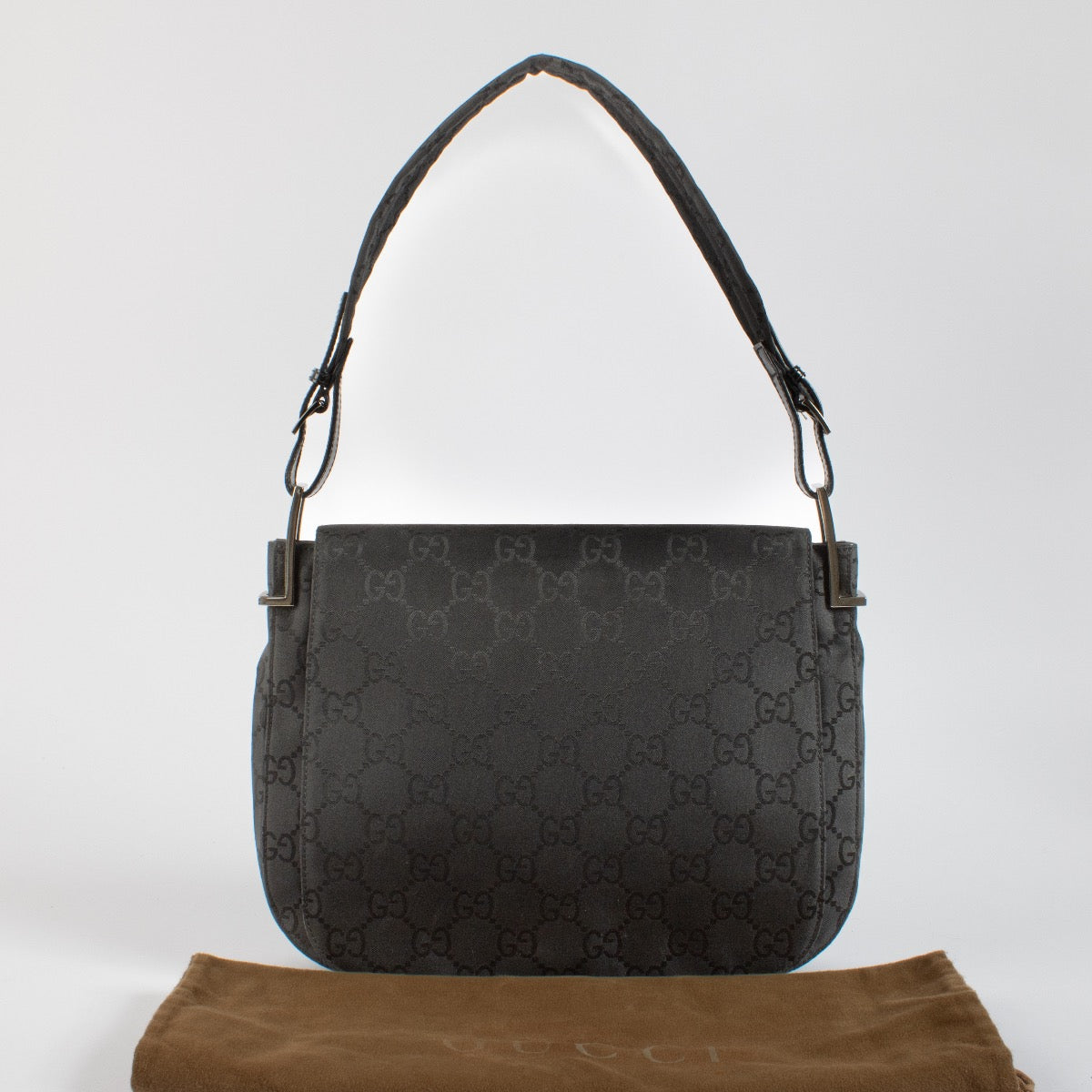 Shop 100% authentic second hand Gucci Black GG Nylon Bag on Labellov.com