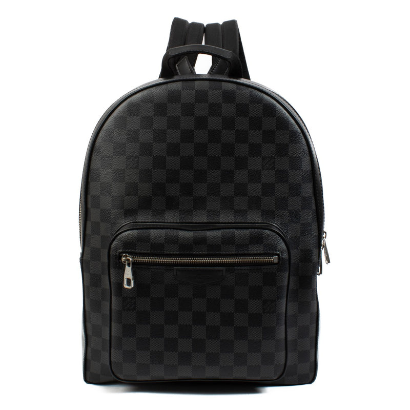 Shop safe online at Labellov in Antwerp, Brussels and Knokke this 100% authentic second hand Louis Vuitton Damier Graphite Josh Backpack. Veilig online tweedehands Louis Vuitton Damier Graphite Josh rugzak kopen bij Labellov.