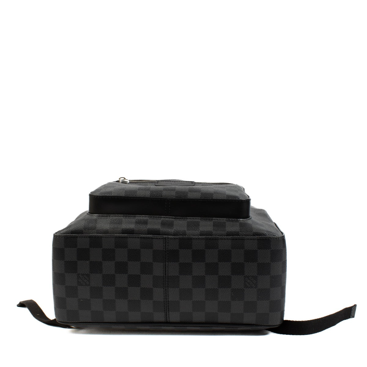 Shop safe online at Labellov in Antwerp, Brussels and Knokke this 100% authentic second hand Louis Vuitton Damier Graphite Josh Backpack. Veilig online tweedehands Louis Vuitton Damier Graphite Josh rugzak kopen bij Labellov.