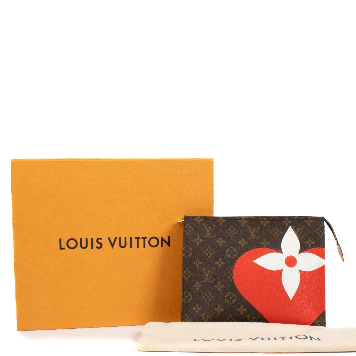 Shop safe online at Labellov in Antwerp, Brussels and Knokke this 100% authentic second hand Louis Vuitton Monogram Game On Toiletry 26 Pouch. Veilig online tweedehands authentieke Louis Vuitton Monogram Game On Toiletry 26 Pouch handtas kopen bij Labello