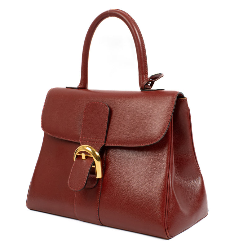 Delvaux Burgundy Red MM Brillant Bag aan de beste prijs bij Labellov tweedehands luxe in Antwerpen en Knokke. Koop en verkoop aan de beste prijs.