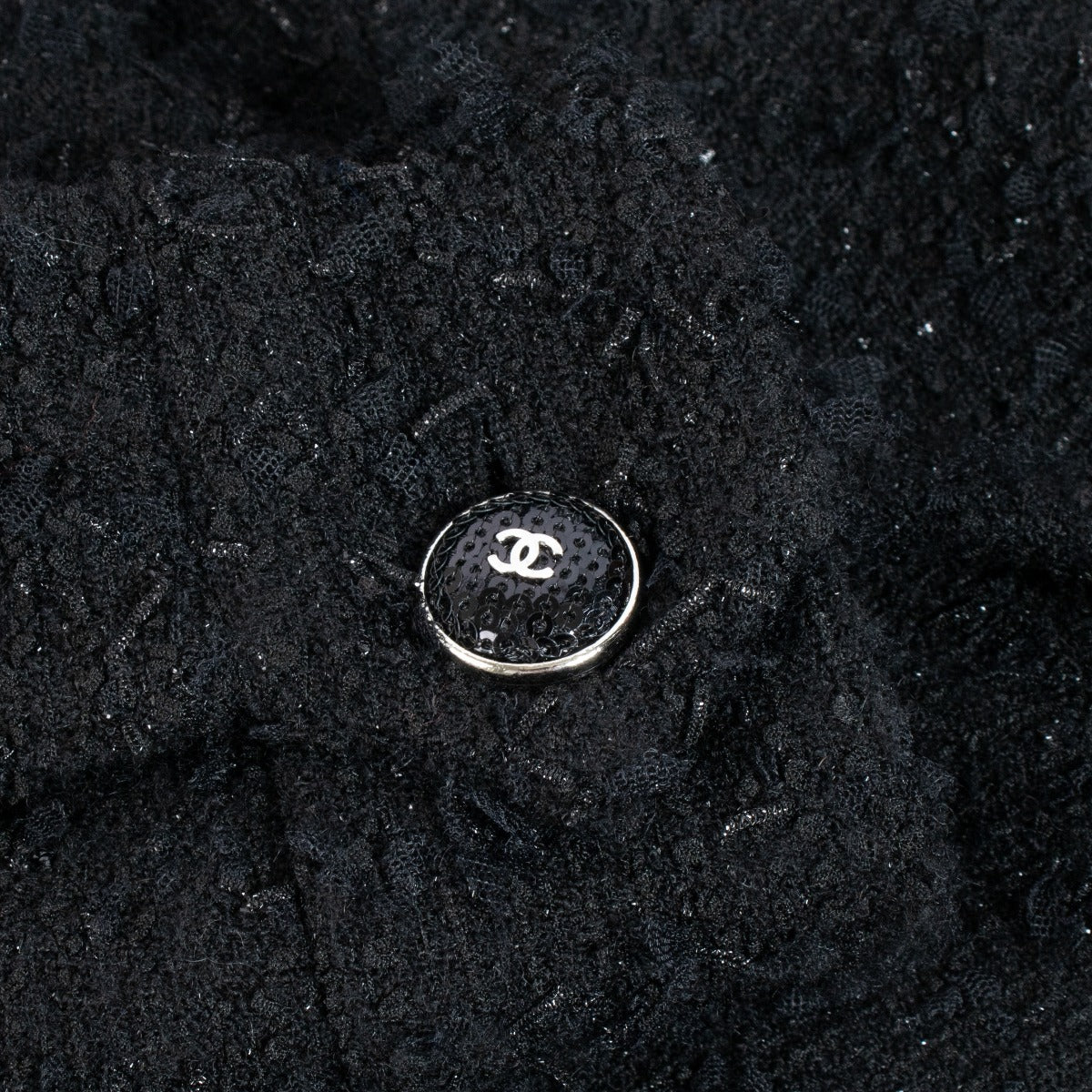 Chanel 21A Zwart Glanzend Tweed Jasje - Maat FR36