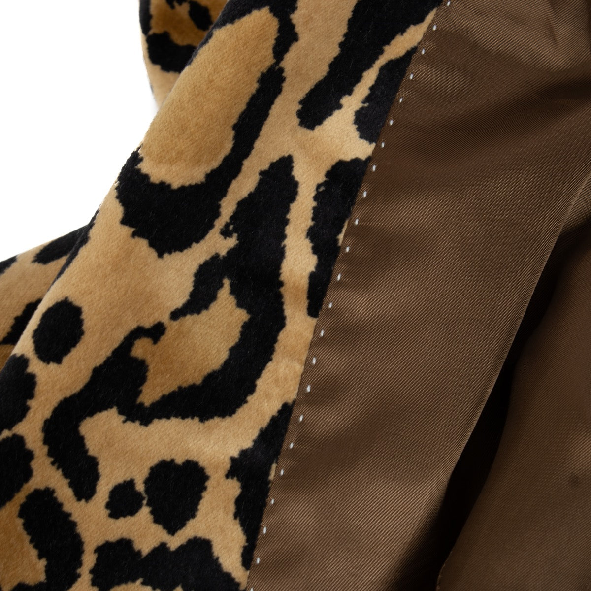 shop 100% authentic second hand Dries Van Noten Animal Print Blazer - Size 40 on Labellov.com