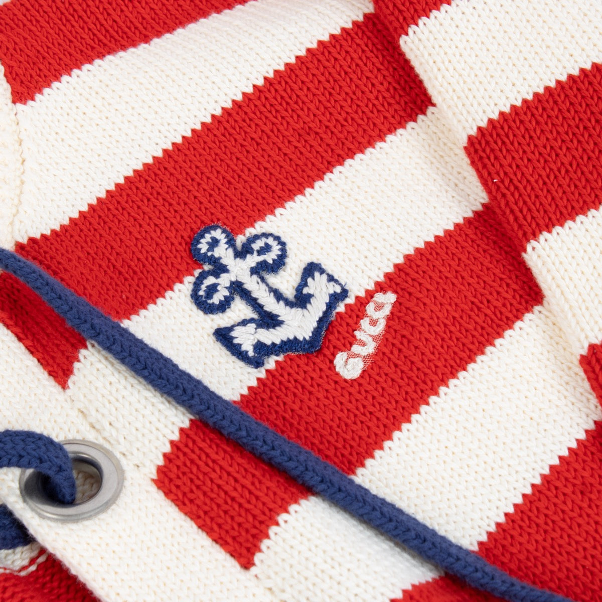 shop 100% authentic second hand Gucci Red And White Knitted Sweater - Size M on Labellov.com