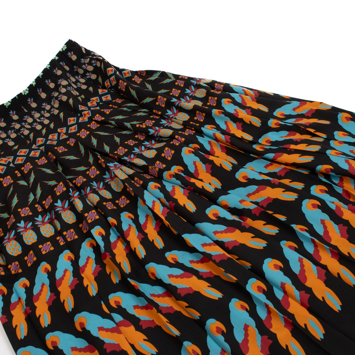 shop 100% authentic second hand Gucci Pineapple Rio De Janeiro Skirt - Size 42 on Labellov.com