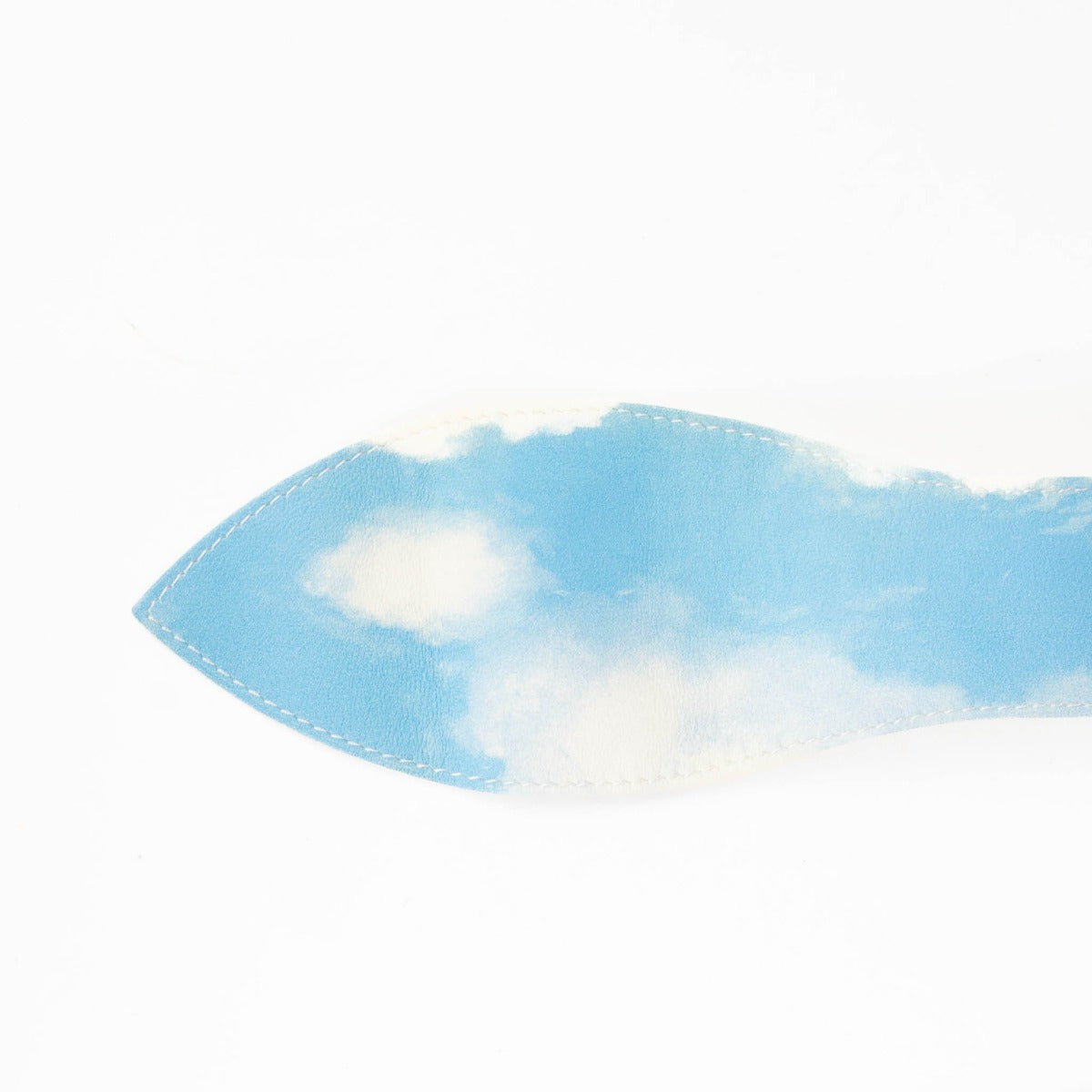 Shop this 100% authentic Delvaux Dans Les Nuages Handle Ribbon at Labellov.com