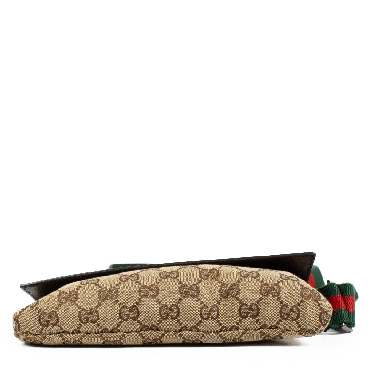 Shop safe online at Labellov in Antwerp, Brussels and Knokke this 100% authentic second hand Gucci GG Canvas Belt Bag. Veilig online tweedehands authentieke Gucci GG Canvas Belt Bag handtas kopen bij Labellov.
