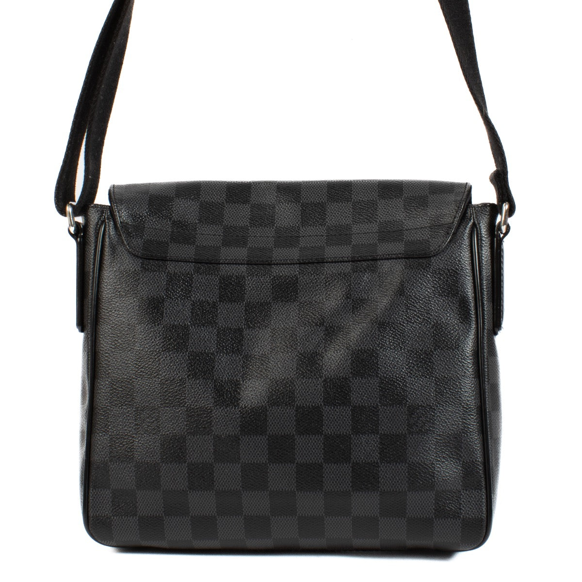 shop 100% authentic second hand Louis Vuitton Damier Graphite District Crossbody Bag on Labellov.com