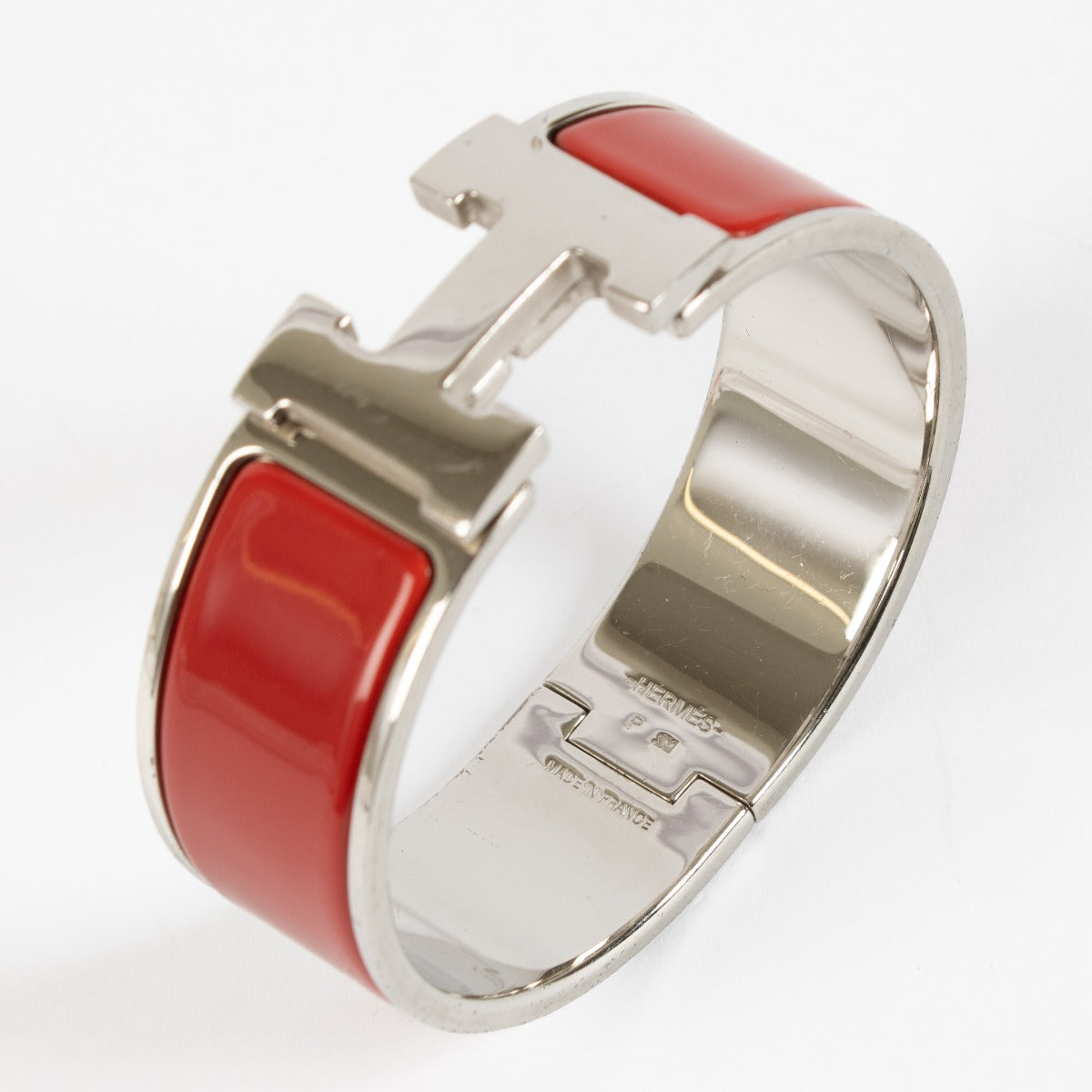shop 100% authentic second hand Hermès Red Clic Clac Bracelet - Size PM on Labellov.com