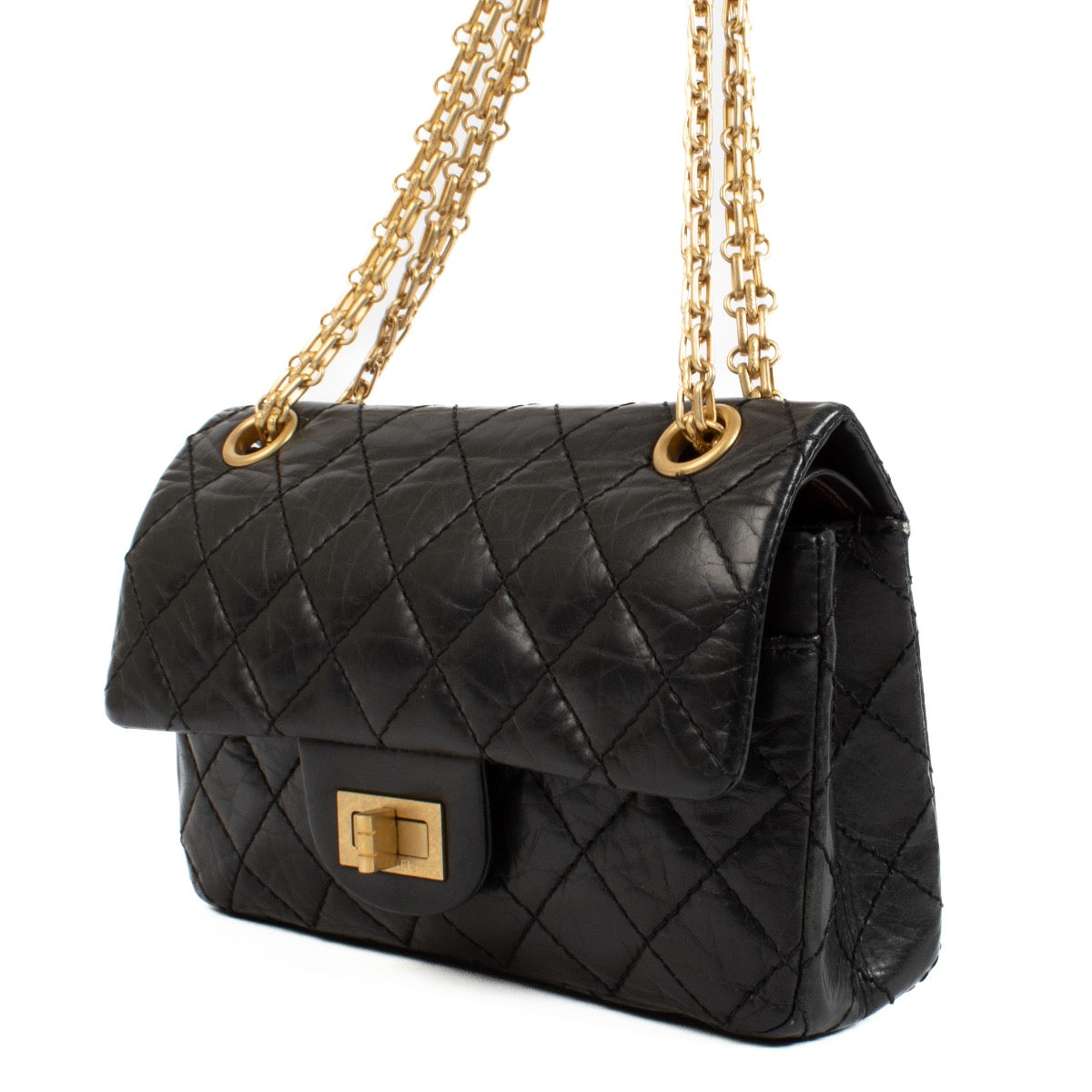 Shop safe online at Labellov in Antwerp, Brussels and Knokke this 100% authentic second hand Chanel Black Mini 2.55 Reissue Crossbody Bag. Veilig online tweedehands authentieke Chanel Black Mini 2.55 Reissue Crossbody Bag kopen bij Labellov.