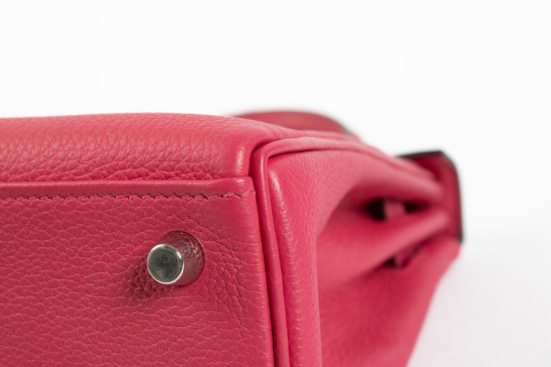 Shop 100% authentic secondhand Hermès Kelly 25 Rose Mexico Togo PHW on Labellov.com