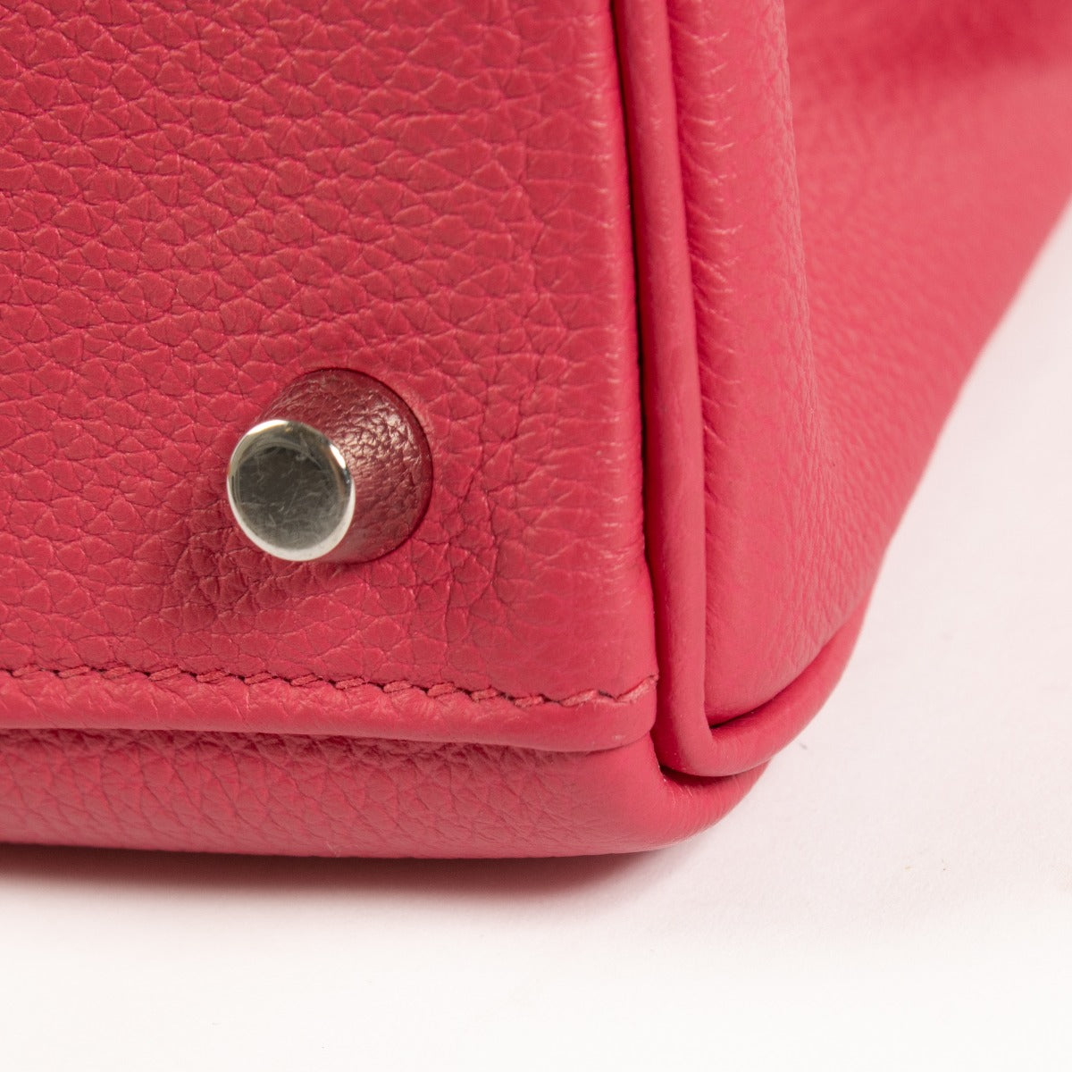 Shop 100% authentic secondhand Hermès Kelly 25 Rose Mexico Togo PHW on Labellov.com