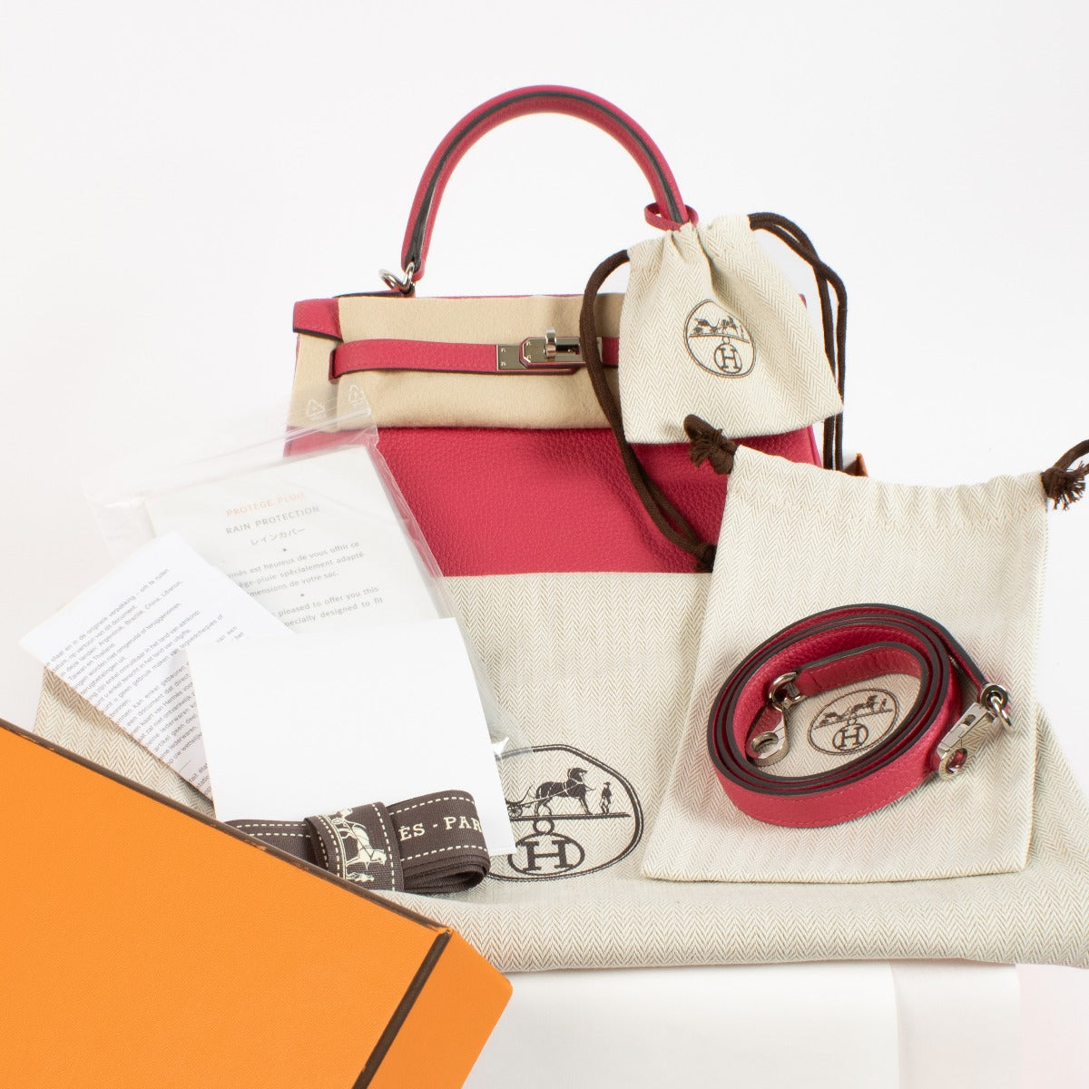 Shop 100% authentic secondhand Hermès Kelly 25 Rose Mexico Togo PHW on Labellov.com