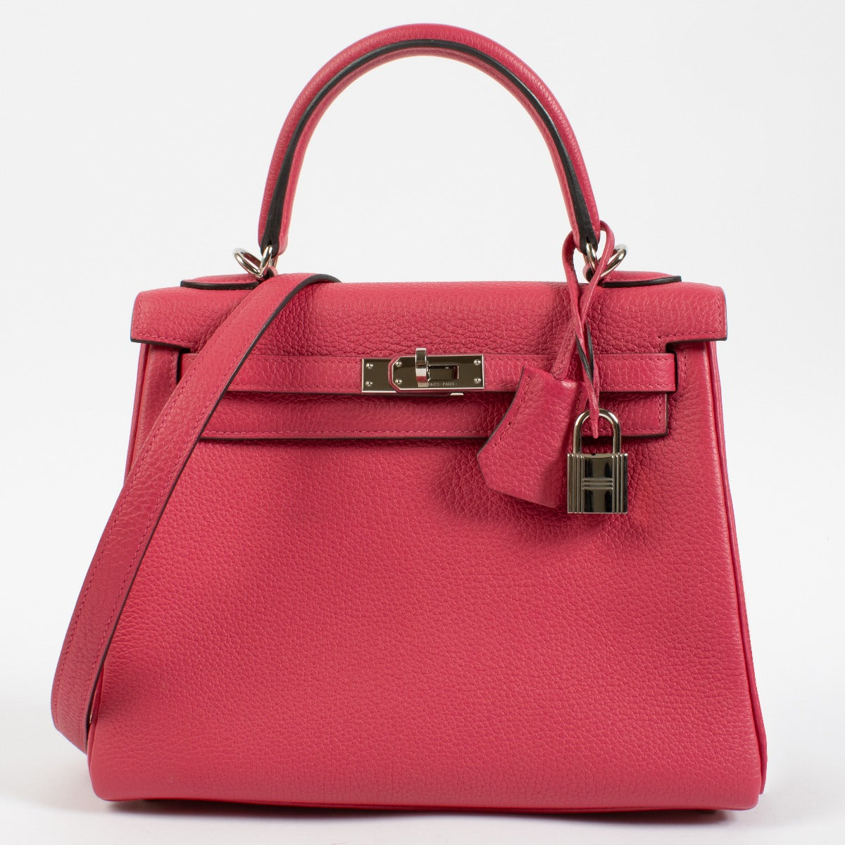Shop 100% authentic secondhand Hermès Kelly 25 Rose Mexico Togo PHW on Labellov.com