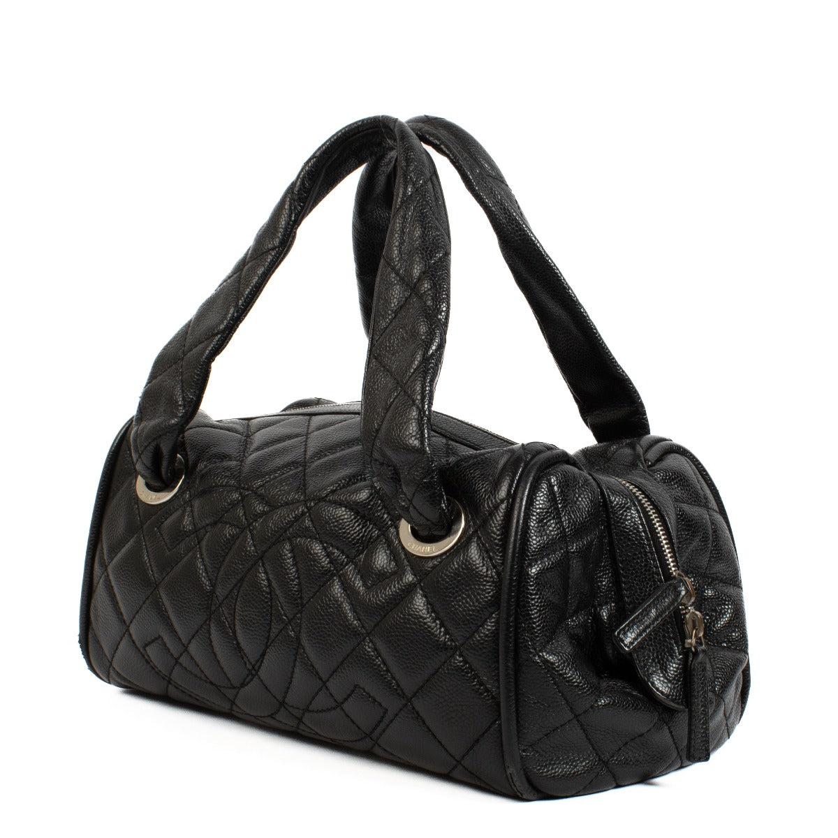 Shop safe online at Labellov in Antwerp, Brussels and Knokke this 100% authentic second hand Chanel Black Caviar Boston Top Handle Bag. Veilig online tweedehands authentieke Chanel Black Caviar Boston handtas bij Labellov in Antwerpen.