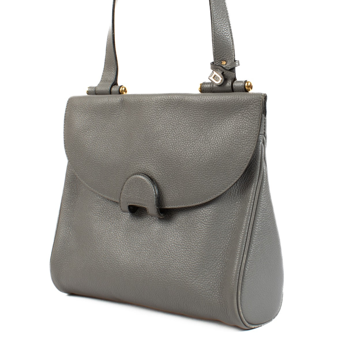 buy 100% authentic pre loved Delvaux Niagara Chablis Bag on Labellov.com